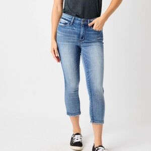 Judy Blue Skinny Fit Capri Jeans